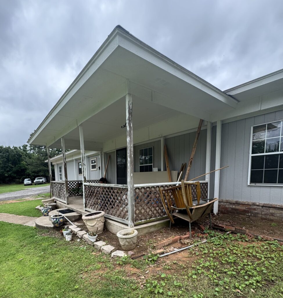 Experienced construction crew completing residential project in OKC Experienced construction crew completing residential project in OKC